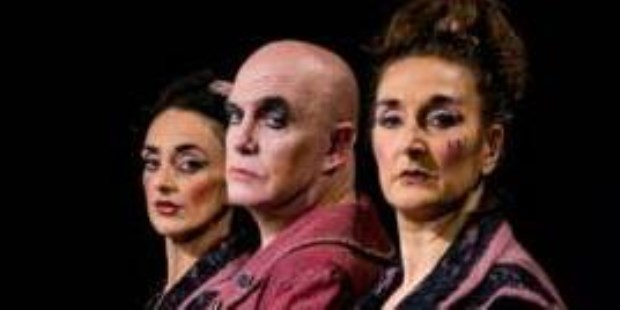 En la austera puesta de Christian Forteza se destacan, sobre todo, las actuaciones.