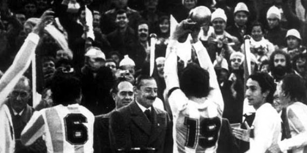 A cuatro décadas de la consagración de Argentina en el Mundial 78, la controversia sigue viva.