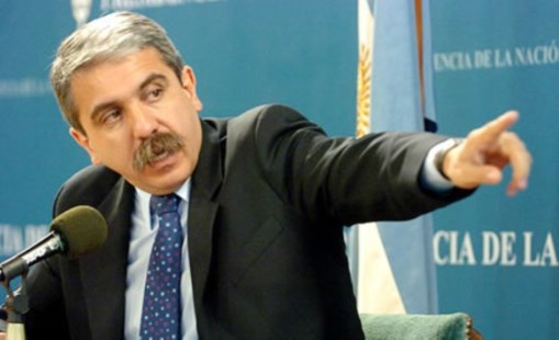 Aníbal Fernández: "Todo menor de 14 años sabe que esta prohibido robar y matar"