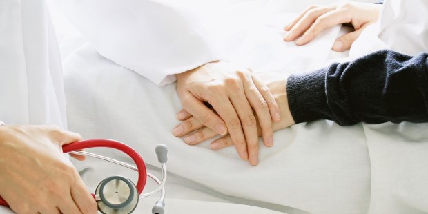 Menos del 15% de las personas que requieren cuidados paliativos lo reciben
