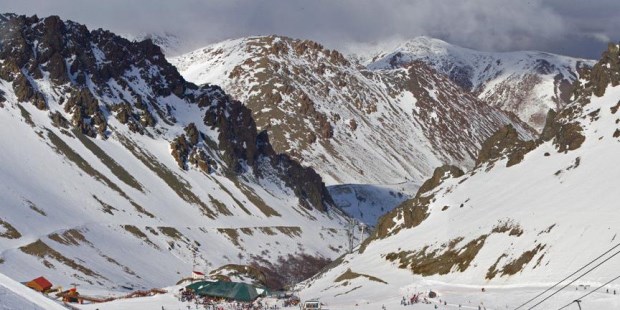 Trágico: un joven de 22 años murió en el centro de esquí de Esquel 