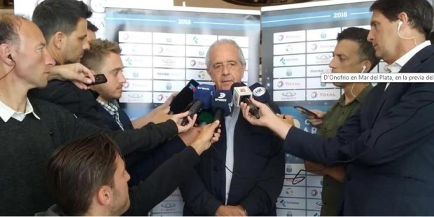 D'Onofrio dijo que Angelici "faltó a su palabra" y lo invitó a que Boca "juegue el partido"