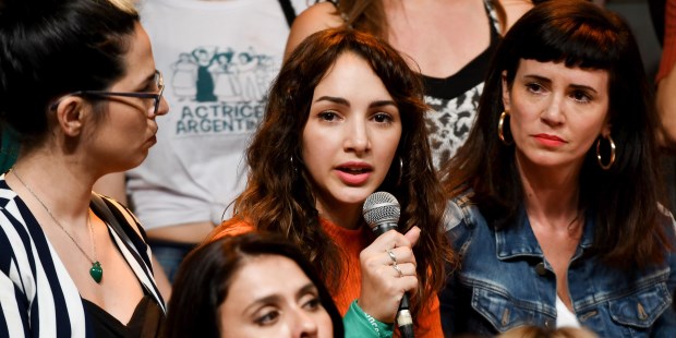 El colectivo Actrices Argentinas, integrado por más de 400 mujeres, acompañó la denuncia de Thelma Fardin.