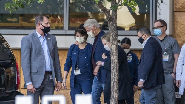 Bill Clinton salió del hospital tras ser internado por una infección - El mundo | Diario La Prensa