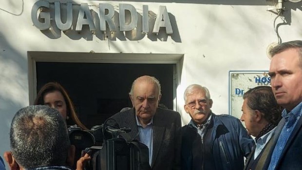 Para silenciarlo, trasladaron al ex militar en huelga de hambre a un neuropsiquiátrico - Política | Diario La Prensa Para silenciarlo, trasladaron al ex militar en huelga de hambre a un neuropsiquiátrico - Política | Diario La Prensa